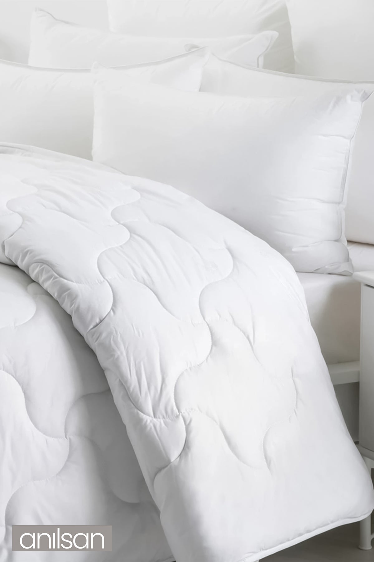 4 Mevsim Mikrofiber Tek Kişilik Yorgan 155x215cm