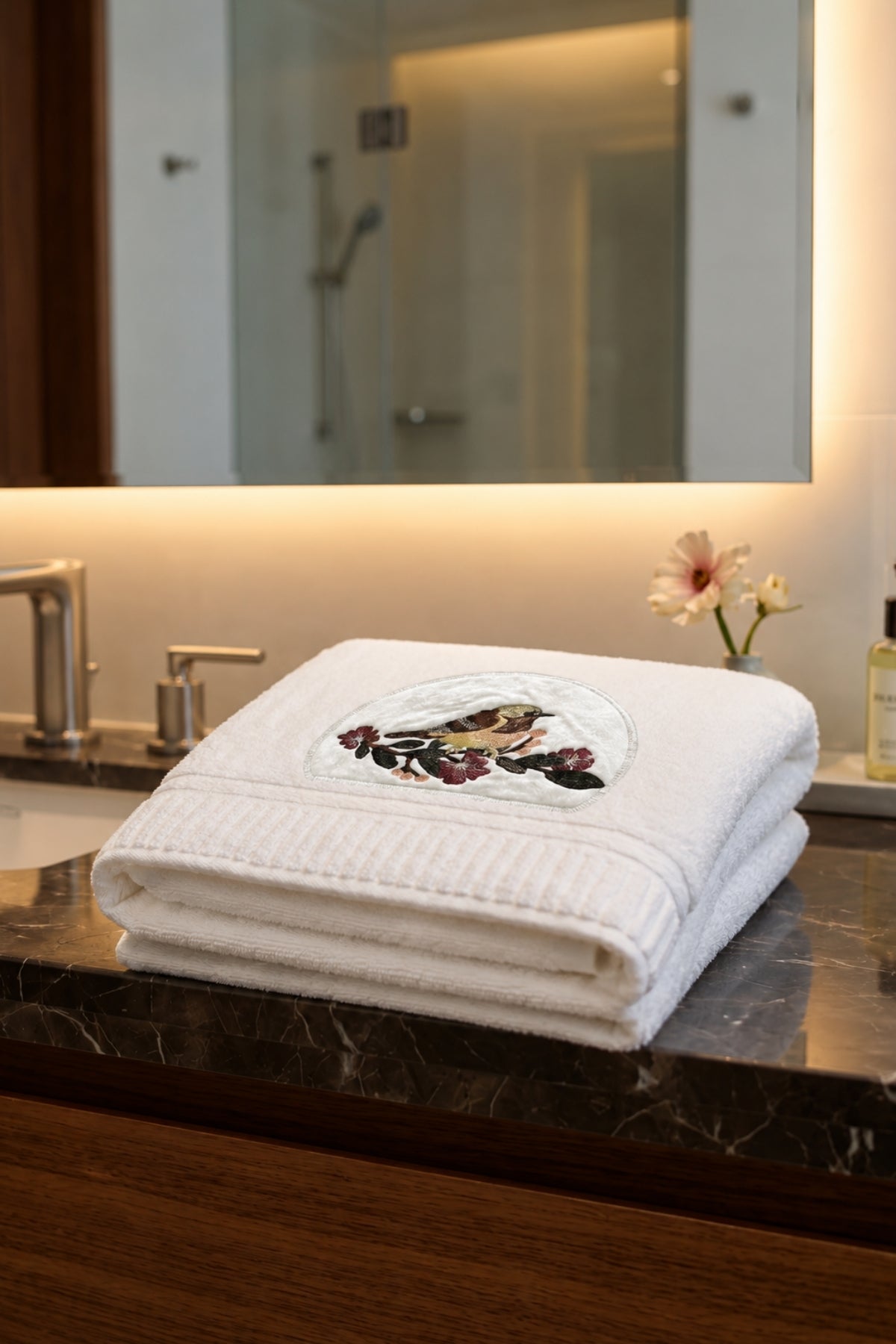Kuş Nakışlı Banyo Havlusu - 70x140 cm - Beyaz - %100 Pamuk