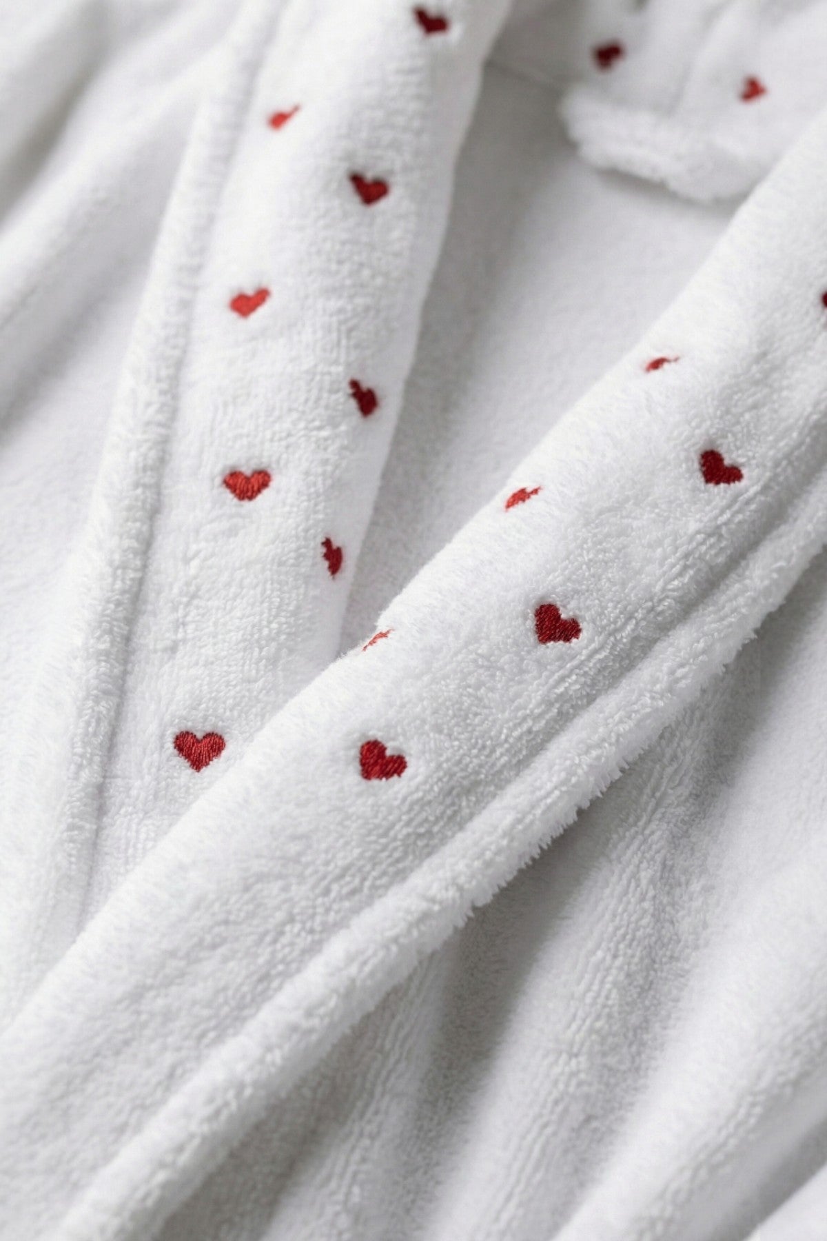 Şalyaka Bornoz Beyaz, Kalp Nakış %100 Pamuk Unisex Spa Için Ideal Kadın